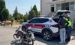 Ölümle dans eden sürücünün tehlikeli şovu pahalıya patladı!
