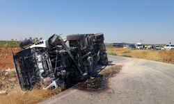 Gaziantep’te araçla çarpışan kamyon yan yattı