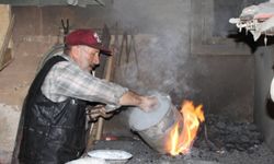 Yarım asırdır mesleğini sürdürüyor