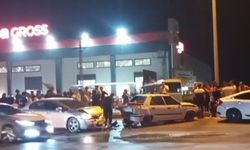 Anne ve kızına otomobil çarptı: Anne öldü, kızı ağır yaralandı
