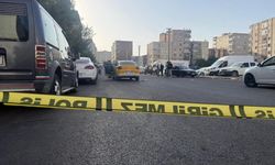 Eşinden kaçmak isteyen kadın silahlı saldırıya uğradı: 3 yaralı