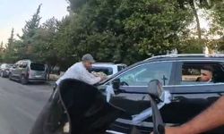 Gelin arabasının peşinden metrelerce koştu, bahşişi aldı… İşte o anlar