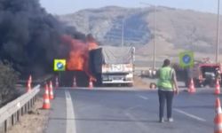 Gaziantep- Nurdağı Yolu'nda korku dolu anlar! Arpa dolu tır yandı…