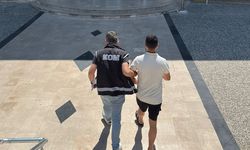 Piyasaya sahte dolar sürmeye hazırlanıyordu! Polis kıskıvrak yakaladı…