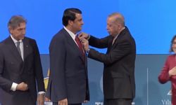 Rozetini Cumhurbaşkanı Erdoğan taktı! Umut Yılmaz AK Parti’ye geçti