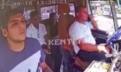 Minibüste şoke eden kap kaç kamerada