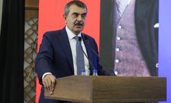 Bakan Tekin, Gaziantep'te İlçe Milli Eğitim Müdürleri Toplantısı'nda konuştu