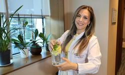 Su yerine asla tüketmeyin! Sindirim sorunlarına yol açıyor