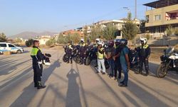 Gaziantep'te jandarmadan motosiklet sürücülerine güvenli sürüş eğitimi