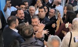 CHP kongresinde tekme ve tokatlar havada uçuştu