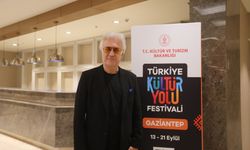 Karadağlı'dan GBB Şehir Tiyatrosuna ziyaret