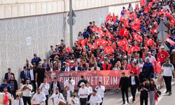 Gaziantep’te gençler, Cumhuriyet için yürüdü