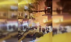 Kız isteme töreni kabusa döndü! Patlatılan havai fişekler evi yaktı: 8 kişi dumandan etkilendi: Video haber...