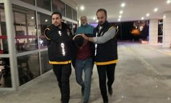 Kucağındaki bebeğine rağmen eski eşini defalarca bıçaklamıştı! O zanlı yakalandı…