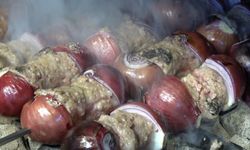 Gaziantep'te gribal hastalıkların ilacı! Soğan kebabı…