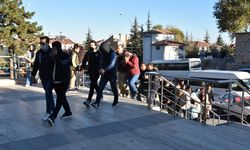 Kripto çetesine 19 ilde eş zamanlı operasyon! Öğretmen olacaktı, çete lideri oldu…