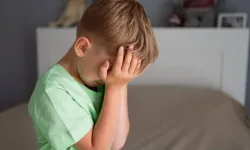 Çocuklarda baş ağrısına dikkat! Önemli hastalıkların habercisi olabilir