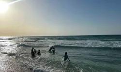Gazzeli çocukların umutla bekleyişi sürüyor!