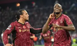 Galatasaray Ajax'ı sahaya gömdü! 3-0 mağlup etti