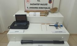 Gaziantep’te kaçak kazıya jandarma baskını: Çok sayıda şüpheli suçüstü yakalandı!