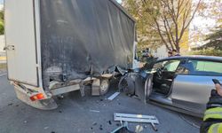 Otomobilinin hızını denerken perte çıkardı! Sürücü yaralandı