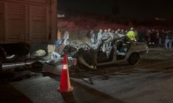 Gaziantep'te facia gibi kaza! Otomobil kamyona arkadan çarptı: Ölüler var