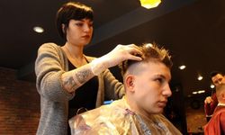 Soğuk havalarda saçınızı kaybetmeyin! Uzmanlardan saç dökülmesine karşı uyarı…