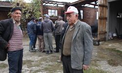 Yaşlı çiftçin evi küle döndü! Biriktirdikleri paralar alevlere teslim oldu