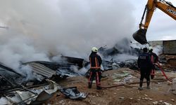 İnşaat işçilerinin kaldığı şantiyede yangın