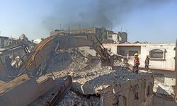 Gazze’de enkaz altında kalan siviller için çalışmalar başladı