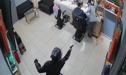 Berber dükkanına silahlı saldırı: O anlar kamerada