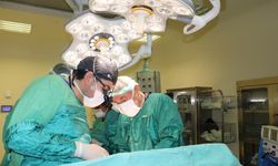 Gaziantep’in komşu ilinde hasta kadının karnından 15 kilo tümör çıkarıldı! Yürüyerek taburcu oldu