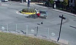 Motosikletli havada takla attı, ilk yaptığı şey ayakkabısını giymek oldu!