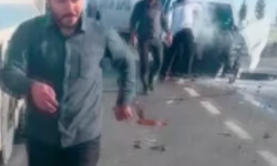 Katliam gibi kaza: Tır, iki aracı biçti: Ölü ve yaralılar var!