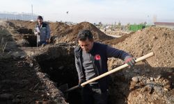 Erzurum'da kış hazırlığı! Yüzlerce mezar yeri hazır edildi