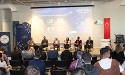 Gaziantep'te "Yükseköğretimde Yapay Zeka Entegrasyonu Zirvesi" düzenlendi