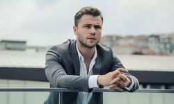 Tolga Sarıtaş’ın babası kimdir, aslen nereli? İşte ailesi hakkındaki detaylar