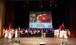 Şehitkamil’den kurtuluş ruhuna yakışır destansı gece