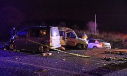 Katliam gibi kaza! 3 araç çarpıştı! Ölü ve yaralılar var…