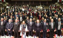 HKÜ’de akademik ödül töreni düzenlendi