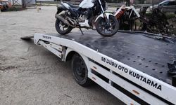 Çocuklar motosiklet kazası geçirdi: 1 ölü, 1 yaralı