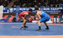 Türkiye Güreş Şampiyonası Gaziantep'te başladı! 907 sporcu mücadele edecek