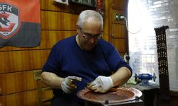 Gaziantep’te baba mesleği bakırcılığı 40 yıldır severek devam ettiriyor!