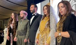 Gaziantep’in komşu ilinde aşiret düğününde geline kilolarca altın takıldı! Para saçmak için birbirleriyle yarıştılar