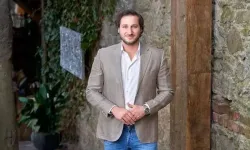 Hamdi Burak Beşer kimdir? Momo Mekanının Sahibi kaç yaşında, nereli, ne iş yapıyor? Burak Beşer'in başarı hikayesi