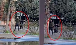 Okul bahçesinde korku dolu anlar! Kızını rahatsız eden çocuğu rehin aldı! Video haber…