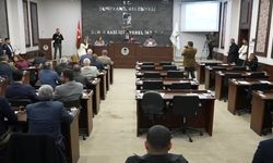 Şehitkamil Meclisinde büyük şok! CHP ve YRP sıraları boş kaldı…