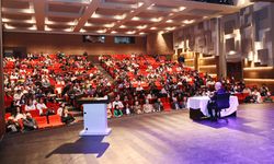 GAÜN Rektörü Doğan öğrencilerle buluştu! Talepleri dinledi