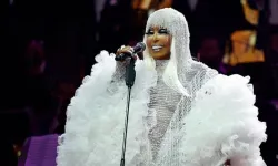 Bülent Ersoy’un Hayatı:  Çocuğu var mı, hiç evlendi mi, kiminle evlendi?