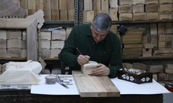 Gaziantepli Fıstıkçı, sedef kakma sanatını sürdürüyor! Mesleğini yaşatmaya çalışıyor